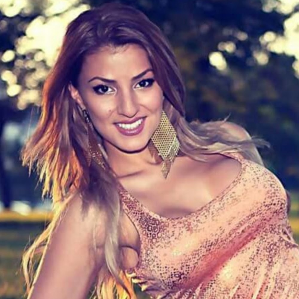 Meet your Posher, Alejandra